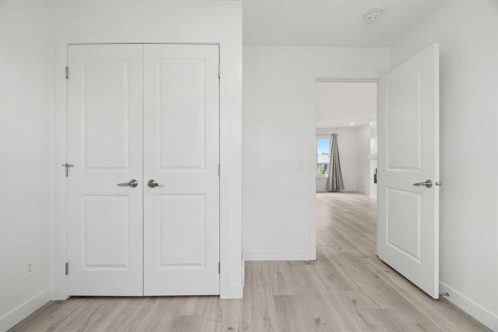 424 Penbrooke Crescent Se, Calgary, AB - Indoor