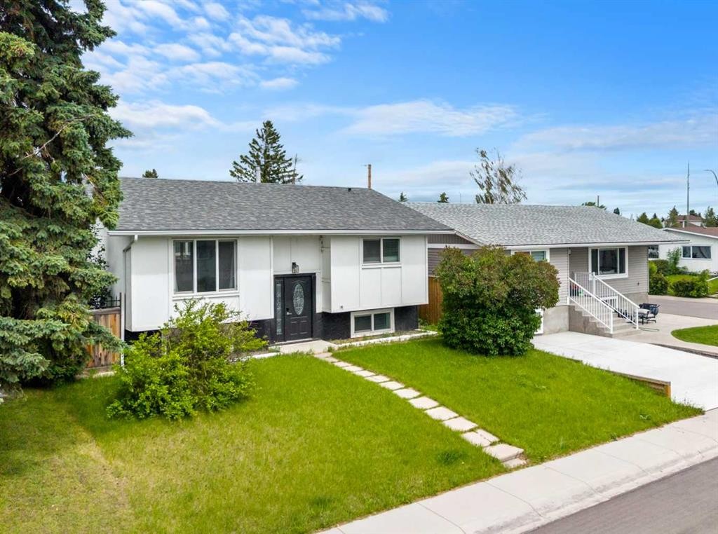 424 Penbrooke Crescent Se, Calgary, AB - Outdoor