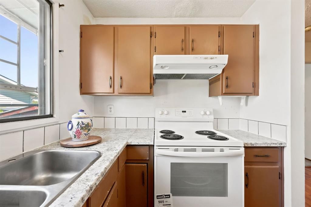 4308 38 Street Ne, Calgary, AB