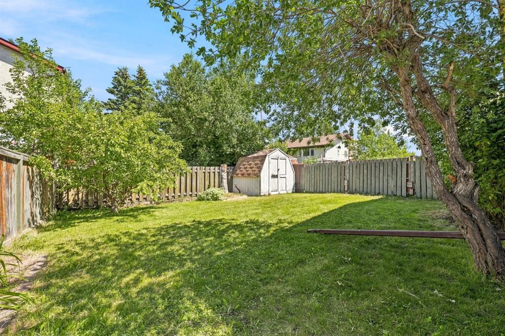4308 38 Street Ne, Calgary, AB
