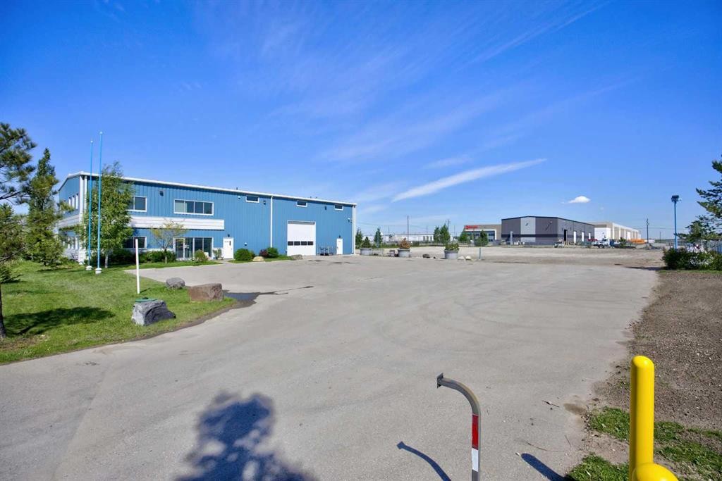 240086 Frontier Crescent, Rural Rocky View County, AB