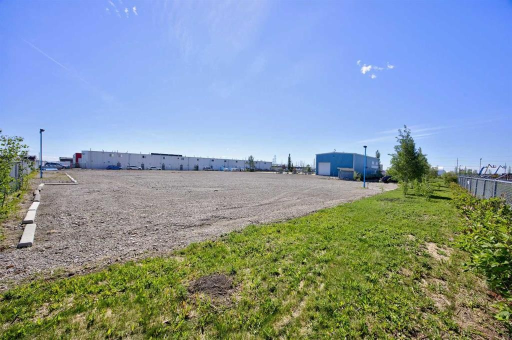 240086 Frontier Crescent, Rural Rocky View County, AB