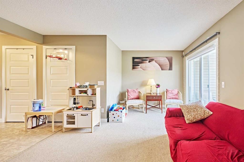 31 Pantego Lane Nw, Calgary, AB