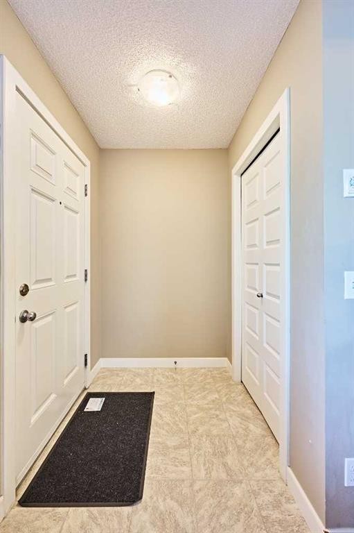 31 Pantego Lane Nw, Calgary, AB