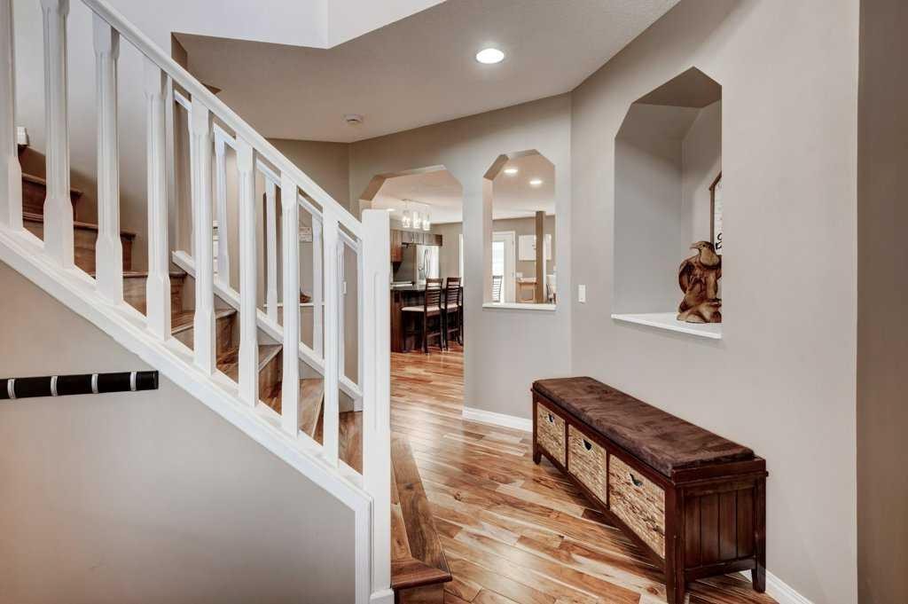 15 New Brighton Manor Se, Calgary, AB