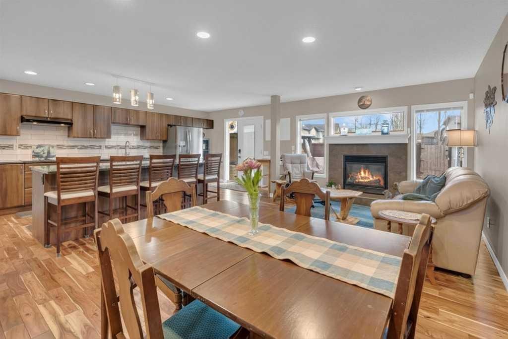 15 New Brighton Manor Se, Calgary, AB