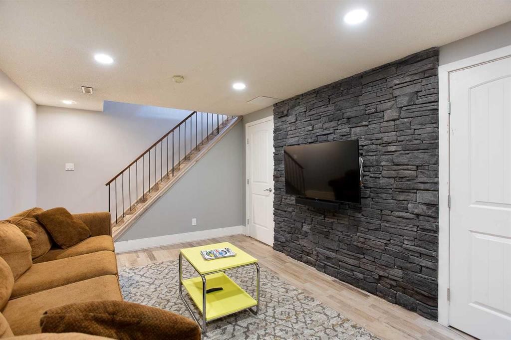 56 Deersaxon Circle Se, Calgary, AB - Indoor Photo Showing Other Room
