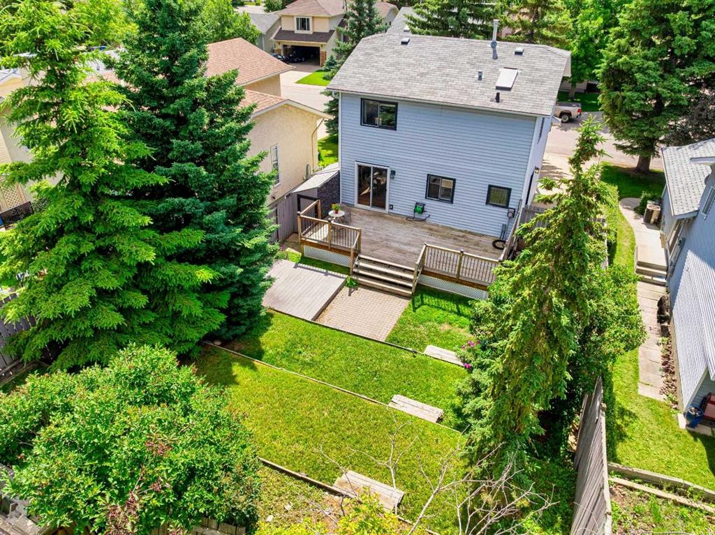 56 Deersaxon Circle Se, Calgary, AB - Outdoor