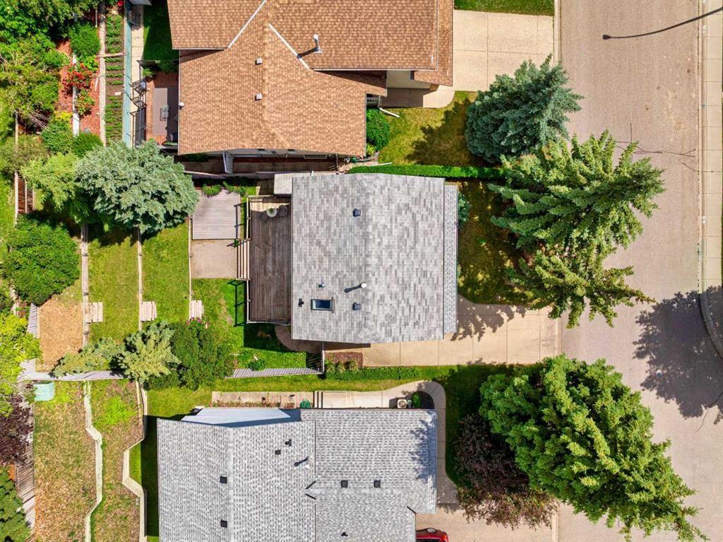 56 Deersaxon Circle Se, Calgary, AB - Outdoor