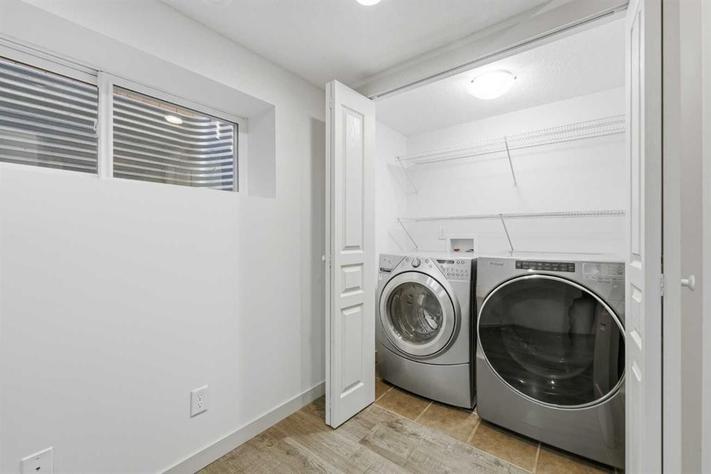 151 Royal Oak Drive Nw, Calgary, AB - Indoor Photo Showing Laundry Room