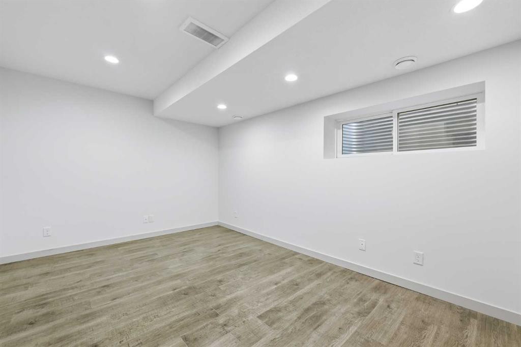 151 Royal Oak Drive Nw, Calgary, AB - Indoor
