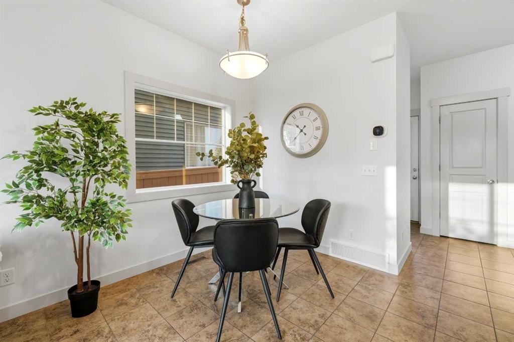 151 Royal Oak Drive Nw, Calgary, AB - Indoor Photo Showing Dining Room