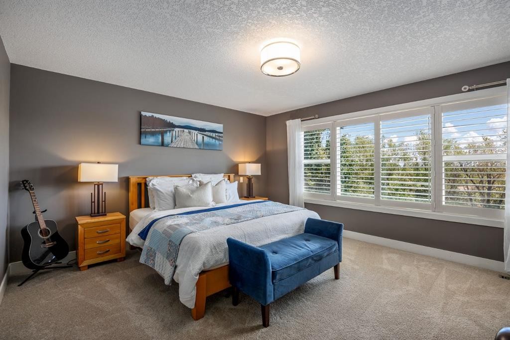 1213 Hillcrest Manor Estates, Strathmore, AB