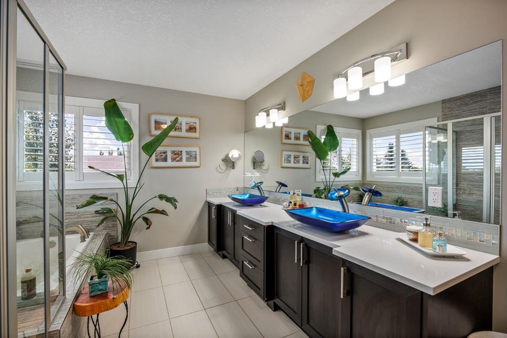 1213 Hillcrest Manor Estates, Strathmore, AB