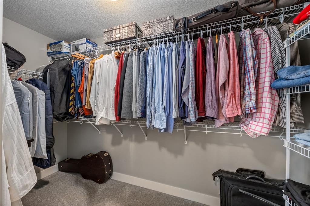 1213 Hillcrest Manor Estates, Strathmore, AB