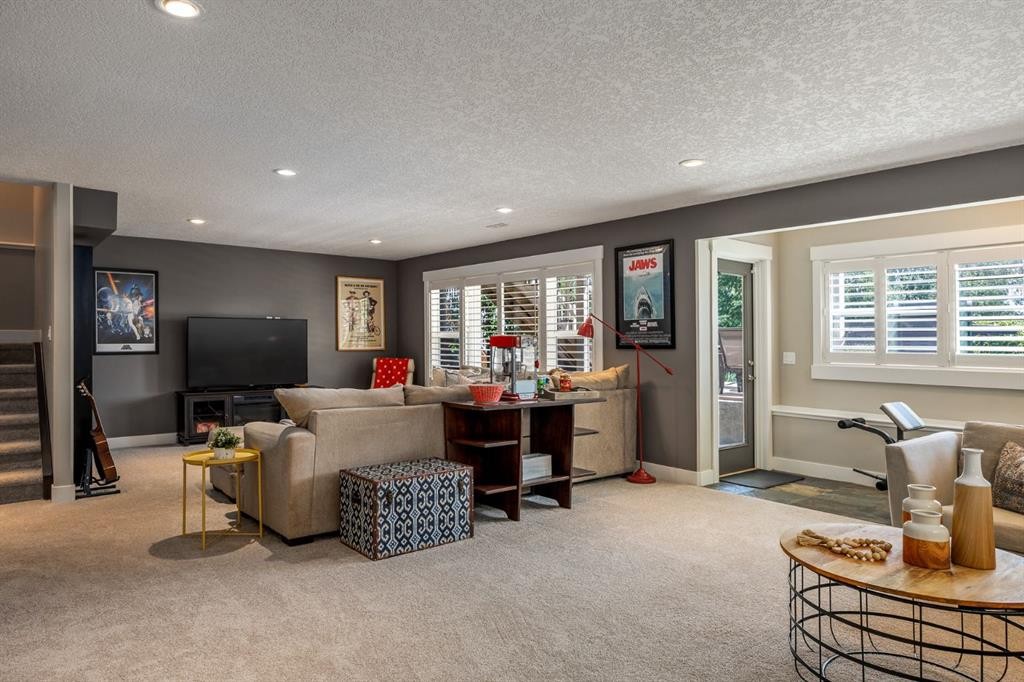1213 Hillcrest Manor Estates, Strathmore, AB