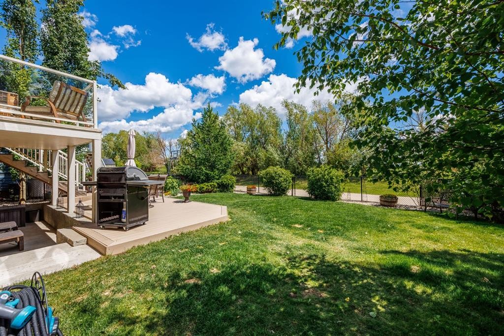1213 Hillcrest Manor Estates, Strathmore, AB
