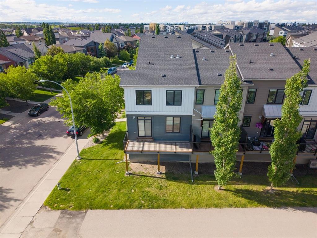 102 Walden Circle Se, Calgary, AB