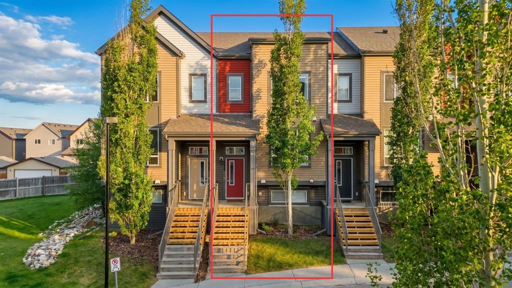 131 Copperpond Row Se, Calgary, AB