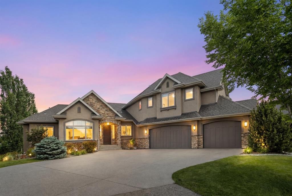2 Heaver Gate, Heritage Pointe, AB