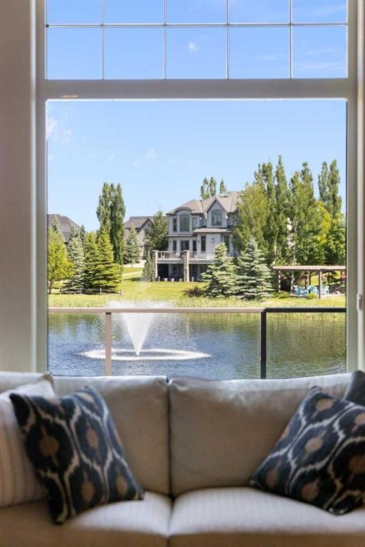 2 Heaver Gate, Heritage Pointe, AB