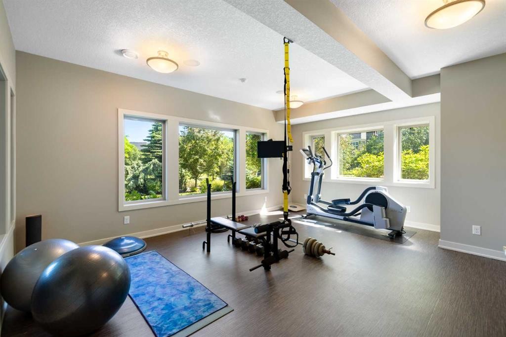 2 Heaver Gate, Heritage Pointe, AB