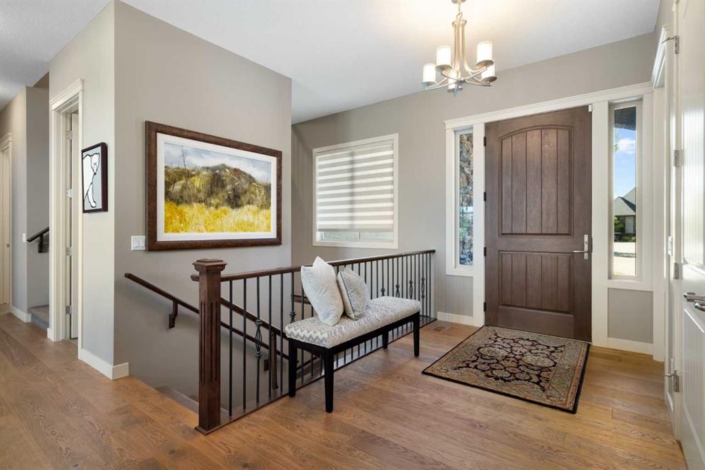 2 Heaver Gate, Heritage Pointe, AB