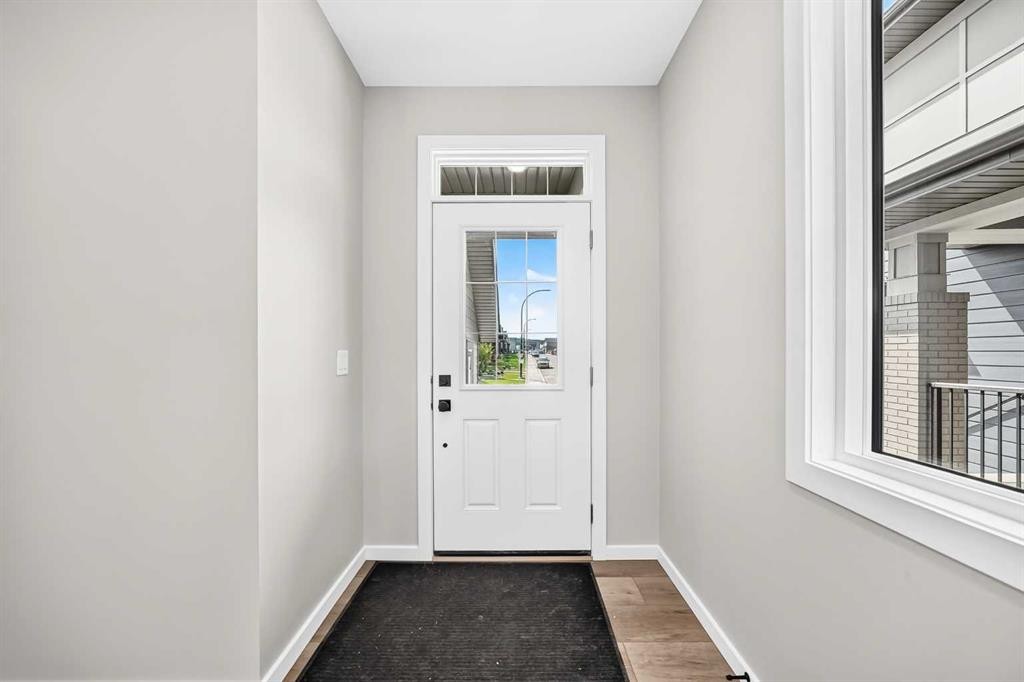48 Creekside Path Sw, Calgary, AB - Indoor Photo Showing Other Room