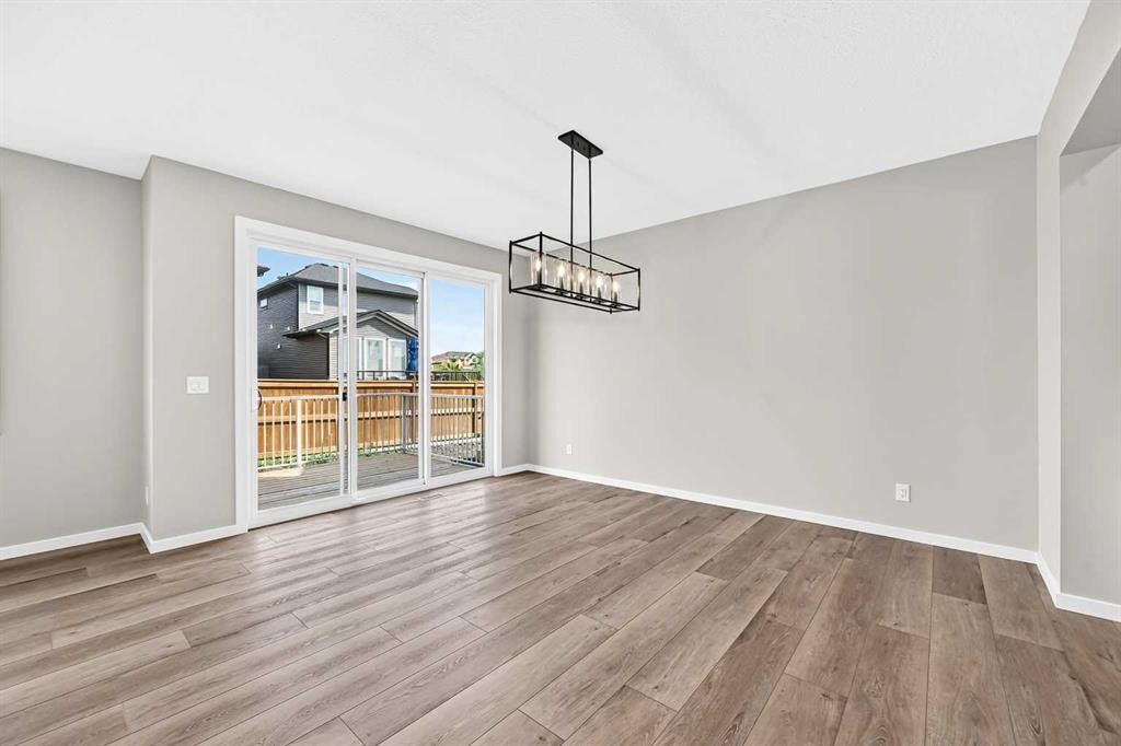 48 Creekside Path Sw, Calgary, AB - Indoor Photo Showing Other Room