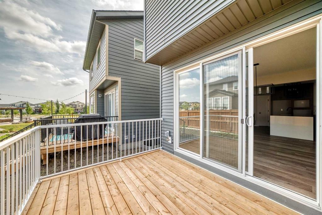 48 Creekside Path Sw, Calgary, AB - Outdoor With Deck Patio Veranda With Exterior