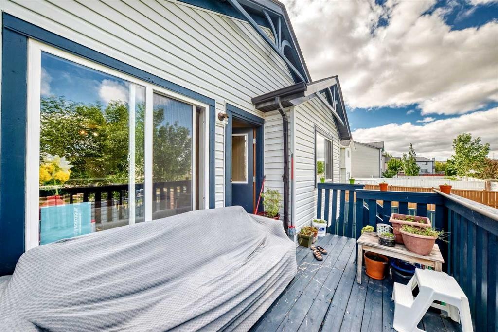 30 Covehaven View Ne, Calgary, AB