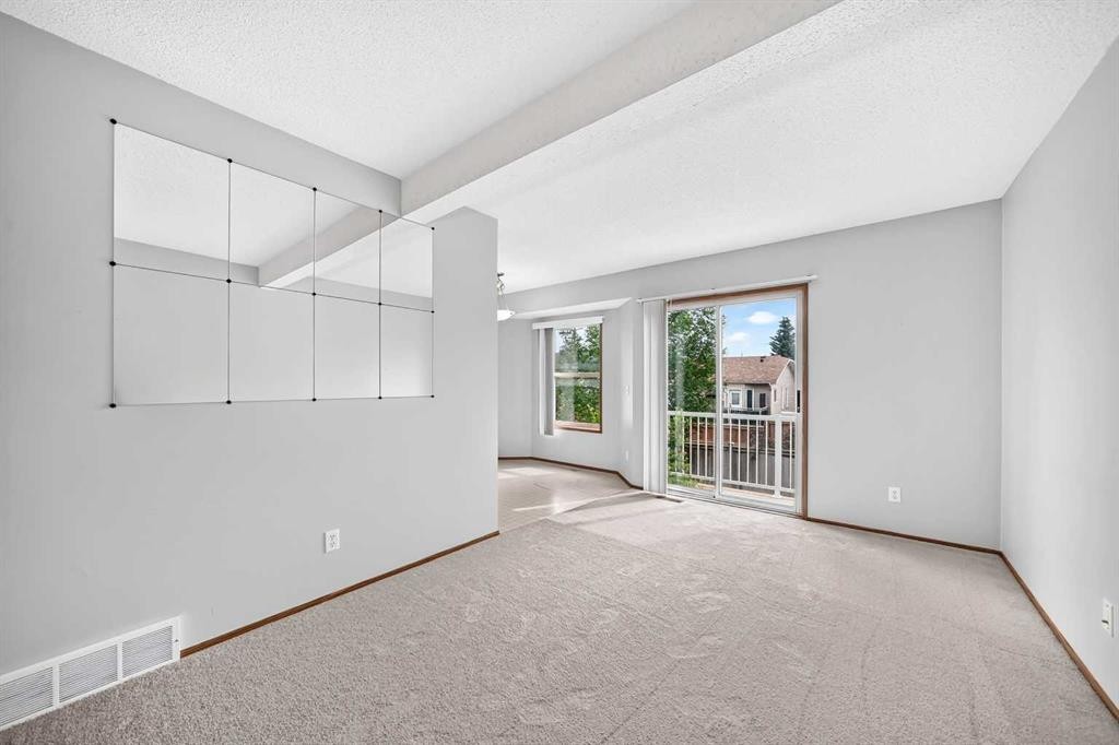 34 Shawinigan Lane Sw, Calgary, AB