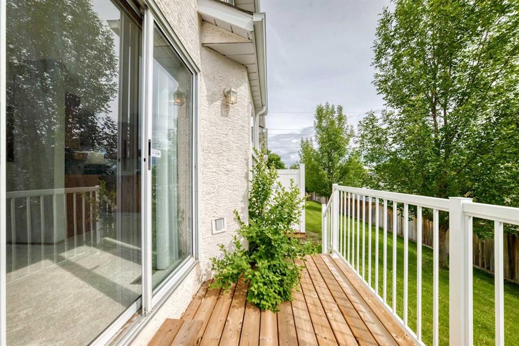 34 Shawinigan Lane Sw, Calgary, AB