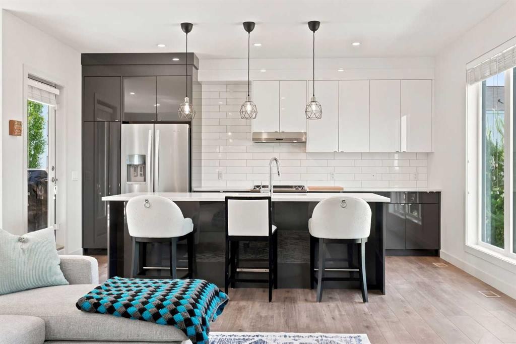 105 Bow Grove Nw, Calgary, AB