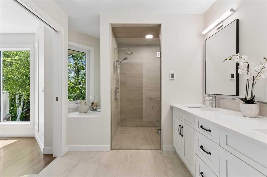 5 Sienna Hills Court Sw, Calgary, AB