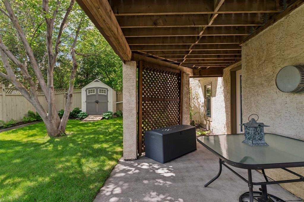 5 Sienna Hills Court Sw, Calgary, AB