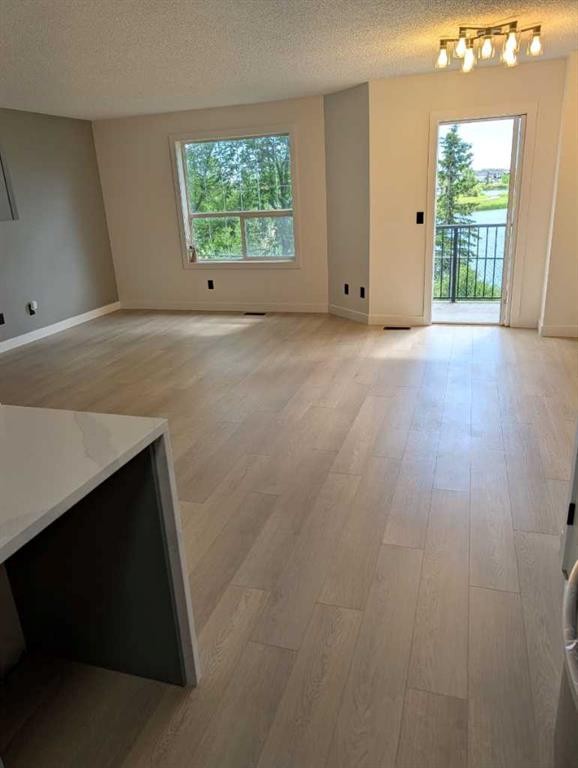 242 Taracove Place Ne, Calgary, AB