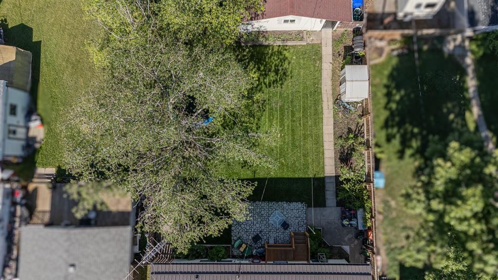 5213 3A Street West, Claresholm, AB - Outdoor