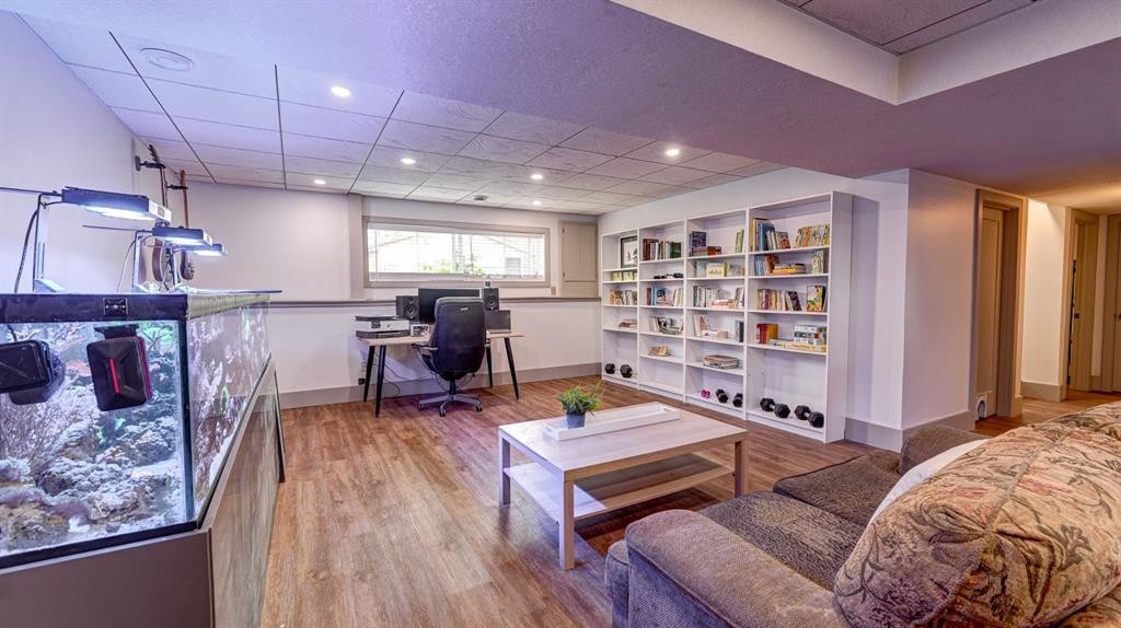 5213 3A Street West, Claresholm, AB - Indoor
