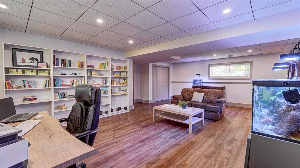 5213 3A Street West, Claresholm, AB - Indoor Photo Showing Office