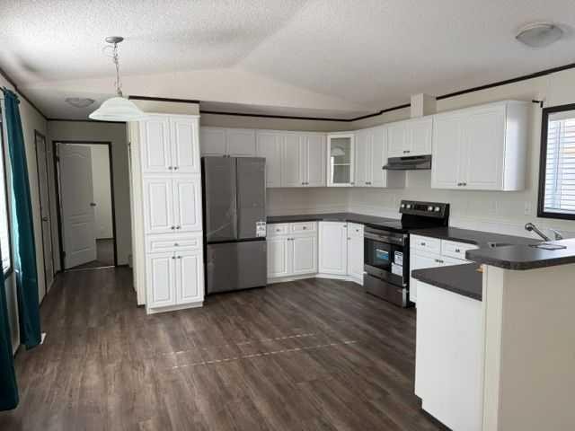 202-1101 84 Street Ne, Calgary, AB