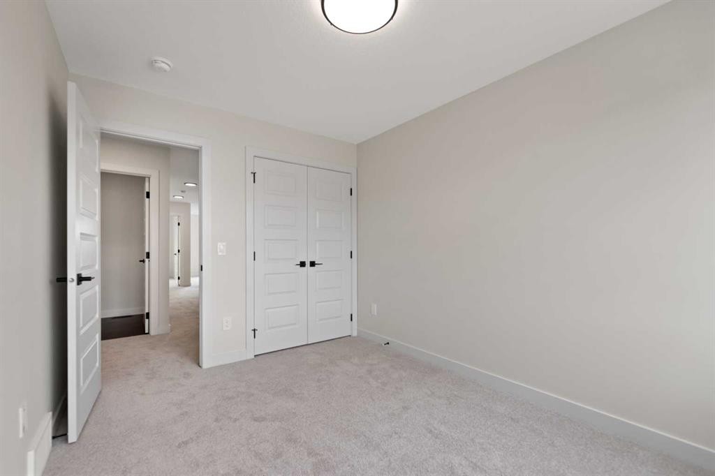 38 Waterford Mews, Chestermere, AB - Indoor Photo Showing Other Room