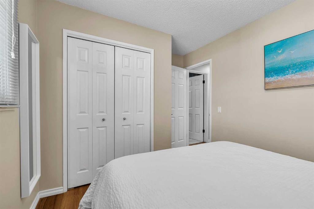 474 78 Avenue Ne, Calgary, AB - Indoor Photo Showing Bedroom