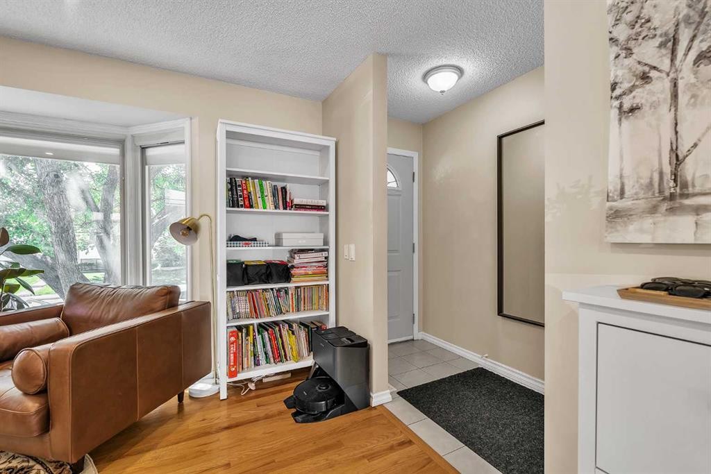 474 78 Avenue Ne, Calgary, AB - Indoor