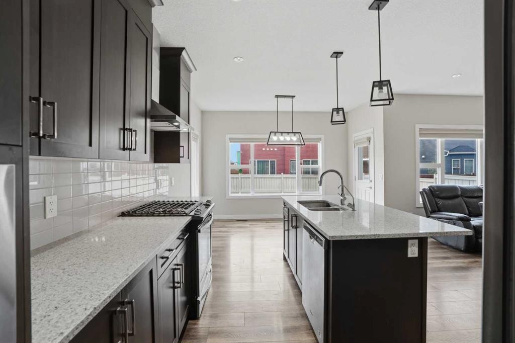 93 Saddlestone Place Ne, Calgary, AB