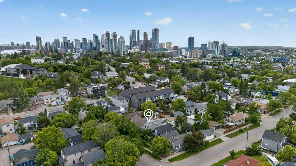 918 18 Avenue Se, Calgary, AB - Outdoor With View