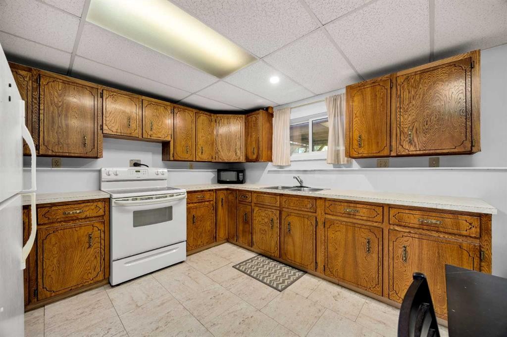 4506 Shannon Drive, Olds, AB