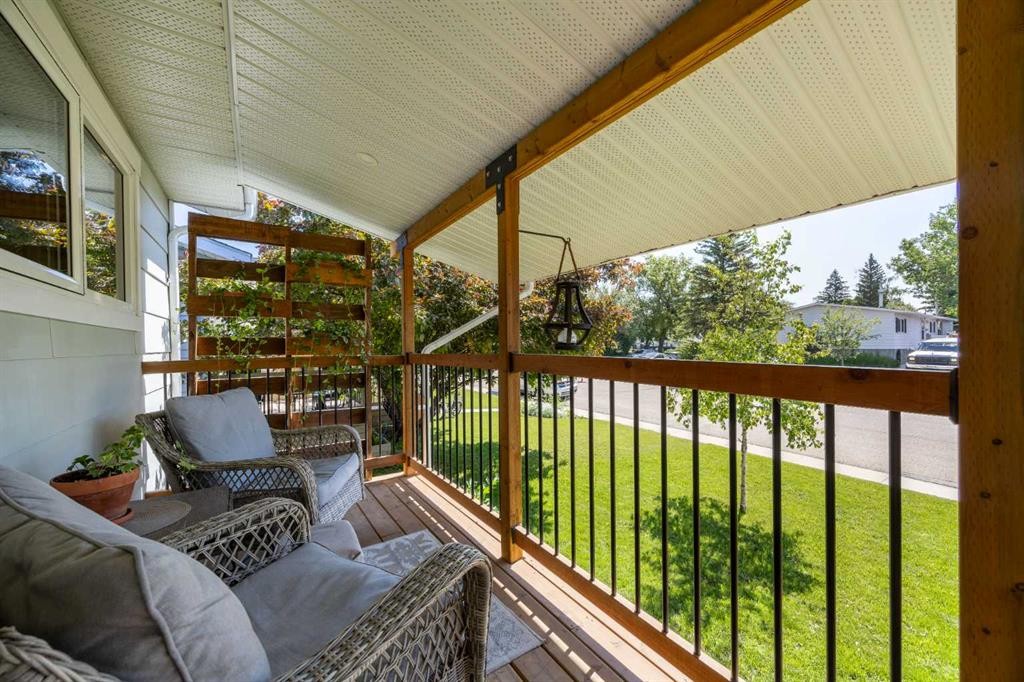 4506 Shannon Drive, Olds, AB