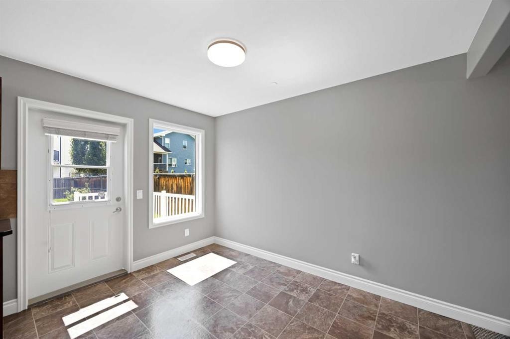 9 Mackenzie Way, Carstairs, AB