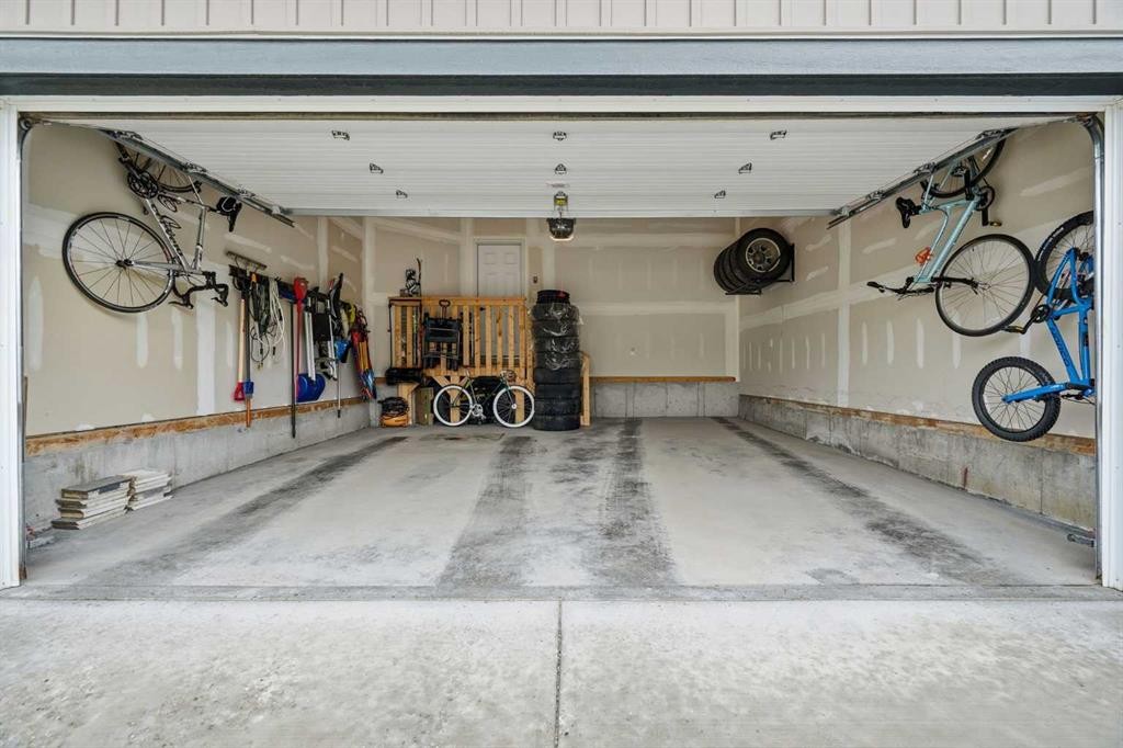 26 Crestbrook Drive Sw, Calgary, AB